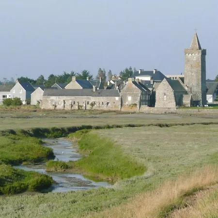 Holiday home Home, Denneville