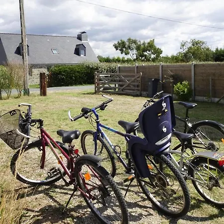 Holiday home Home, Denneville