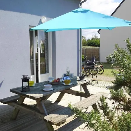 Holiday home Home, Denneville